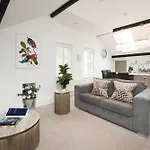 Serviced - St George's Five *