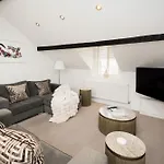 Serviced - St George's Five Apartment Harrogate
