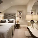 Serviced - St George's Five Apartment *