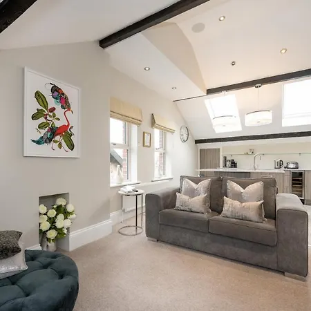 Serviced - St George's Five Harrogate