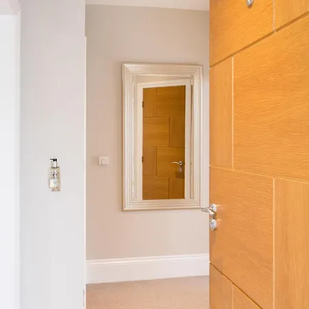 Serviced - St George's Five *