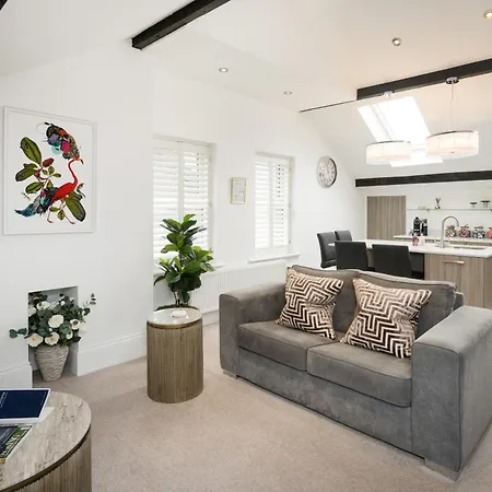 Serviced - St George's Five Lejlighed