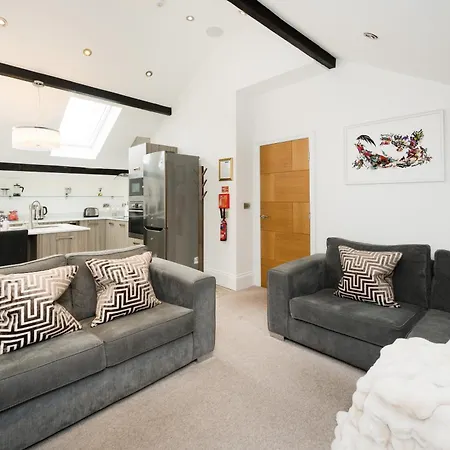 Serviced - St George's Five Harrogate