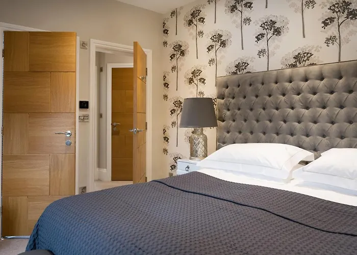 Serviced - St George's Five * Harrogate