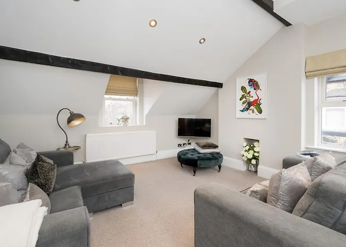 Serviced - St George's Five