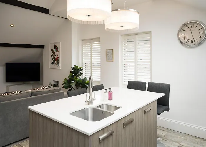 Serviced - St George's Five *