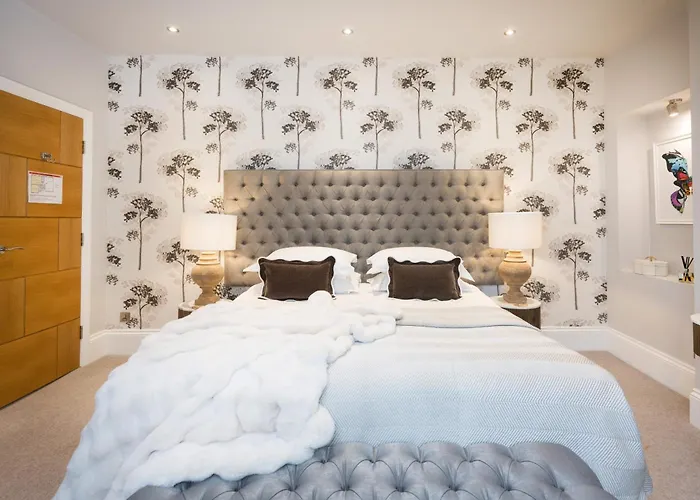 Serviced - St George's Five *