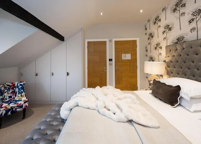 Serviced - St George's Five