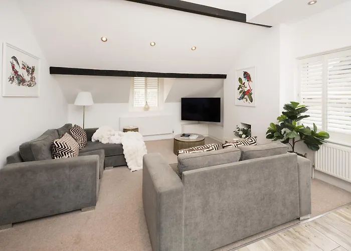 Serviced - St George's Five Apartman