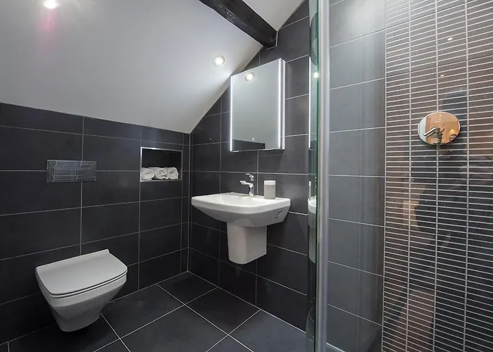 Serviced - St George's Five * Harrogate