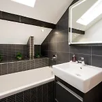Serviced - St George's Five * Harrogate